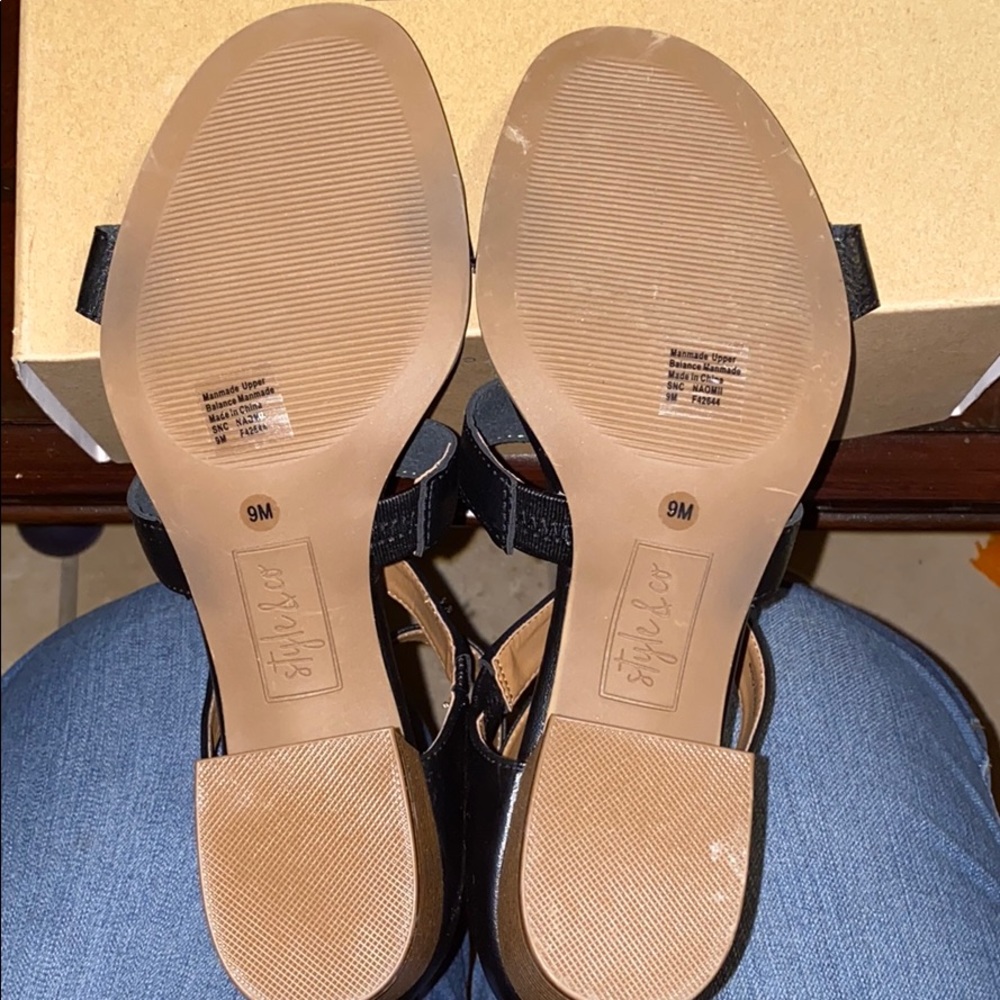 Style & Co Black Leather Heel Sandal Size 9 - Picture 4 of 4